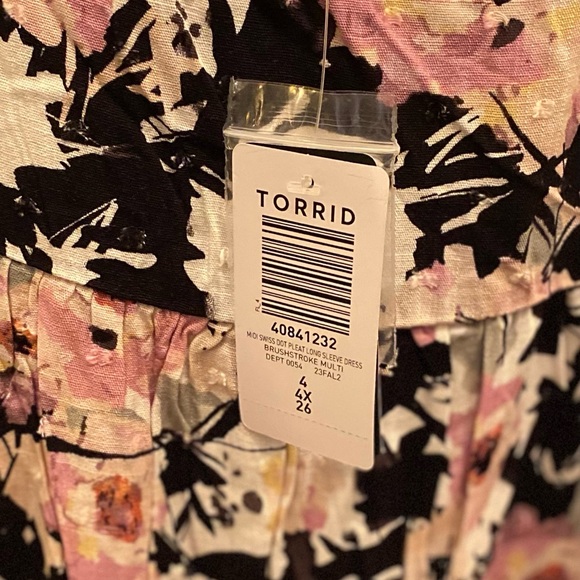 Torrid Floral Print Dress plus size - Picture 6 of 8